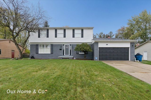 1334 Greenview Drive, Grand Blanc, MI 48439