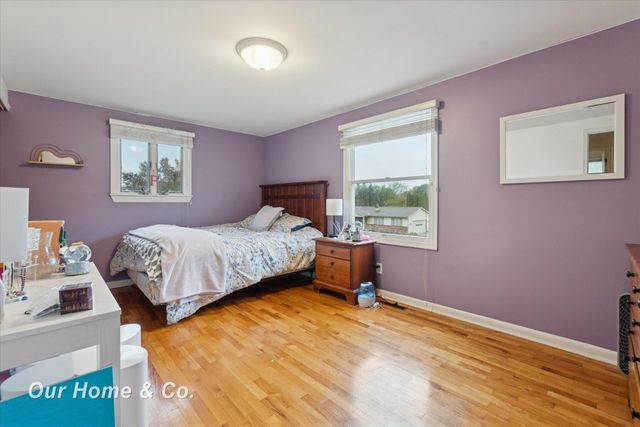 1334 Greenview Drive, Grand Blanc, MI 48439