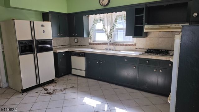 570 Mount Prospect Ave, Newark City, NJ 07104