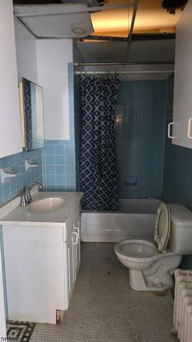 570 Mount Prospect Ave, Newark City, NJ 07104