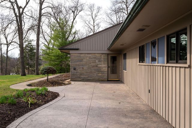 1538 S Hadley Road, Fort Wayne, IN 46804