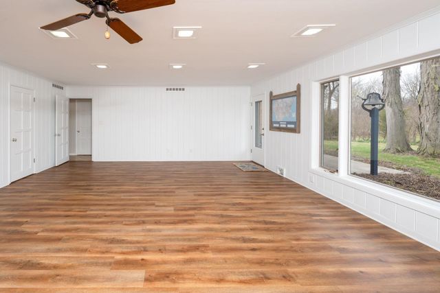 1538 S Hadley Road, Fort Wayne, IN 46804