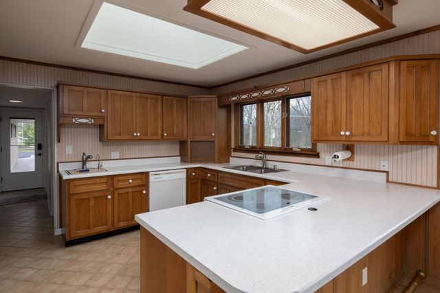 1538 S Hadley Road, Fort Wayne, IN 46804