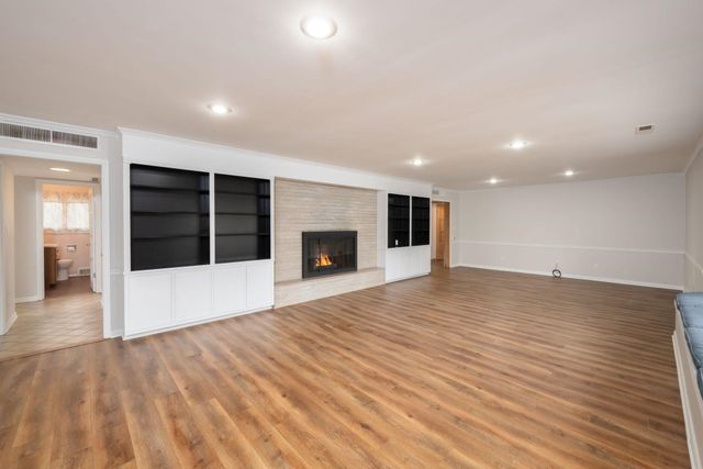 1538 S Hadley Road, Fort Wayne, IN 46804