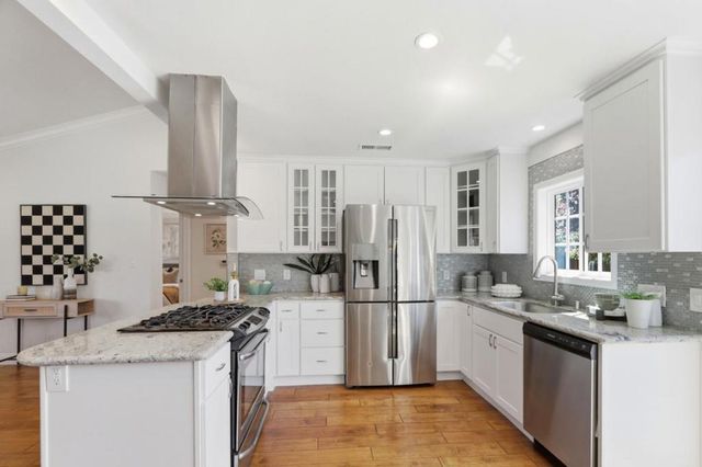 395 N Murphy Avenue, Sunnyvale, CA 94085