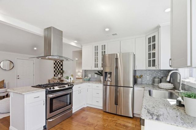 395 N Murphy Avenue, Sunnyvale, CA 94085