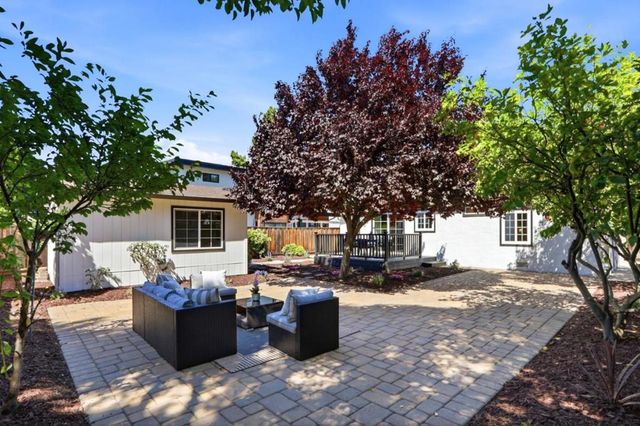 395 N Murphy Avenue, Sunnyvale, CA 94085