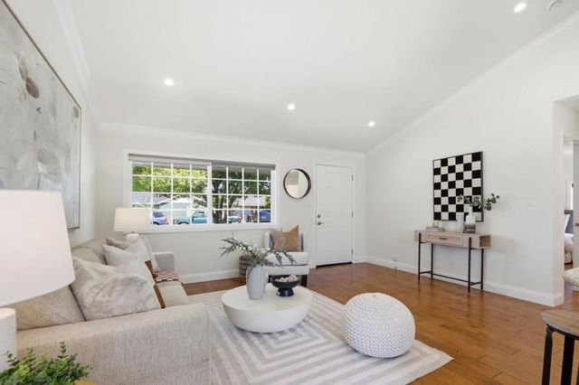 395 N Murphy Avenue, Sunnyvale, CA 94085