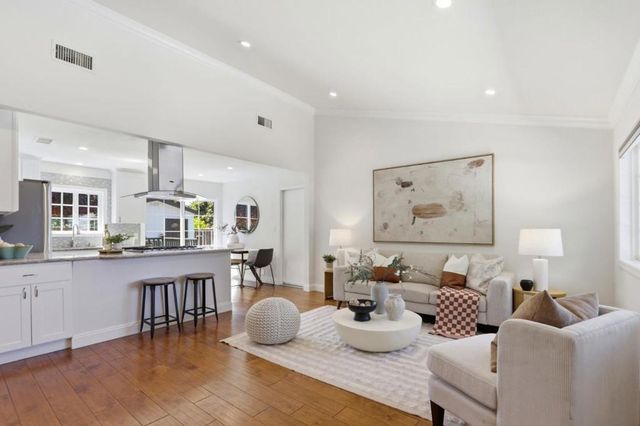 395 N Murphy Avenue, Sunnyvale, CA 94085