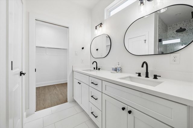 104 E 44th Street A, Houston, TX 77018