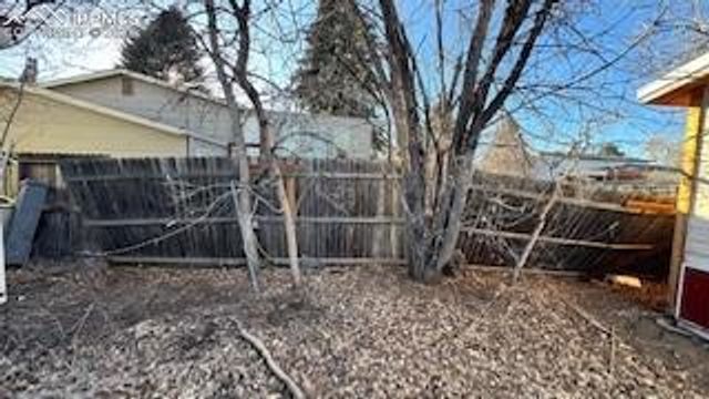 4550 London Lane, Colorado Springs, CO 80916