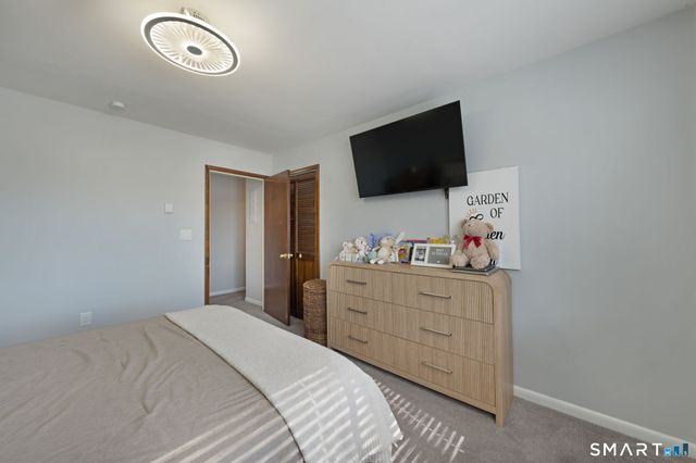 201 Highview Avenue F2, Stamford, CT 06907