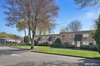 201 Highview Avenue F2, Stamford, CT 06907