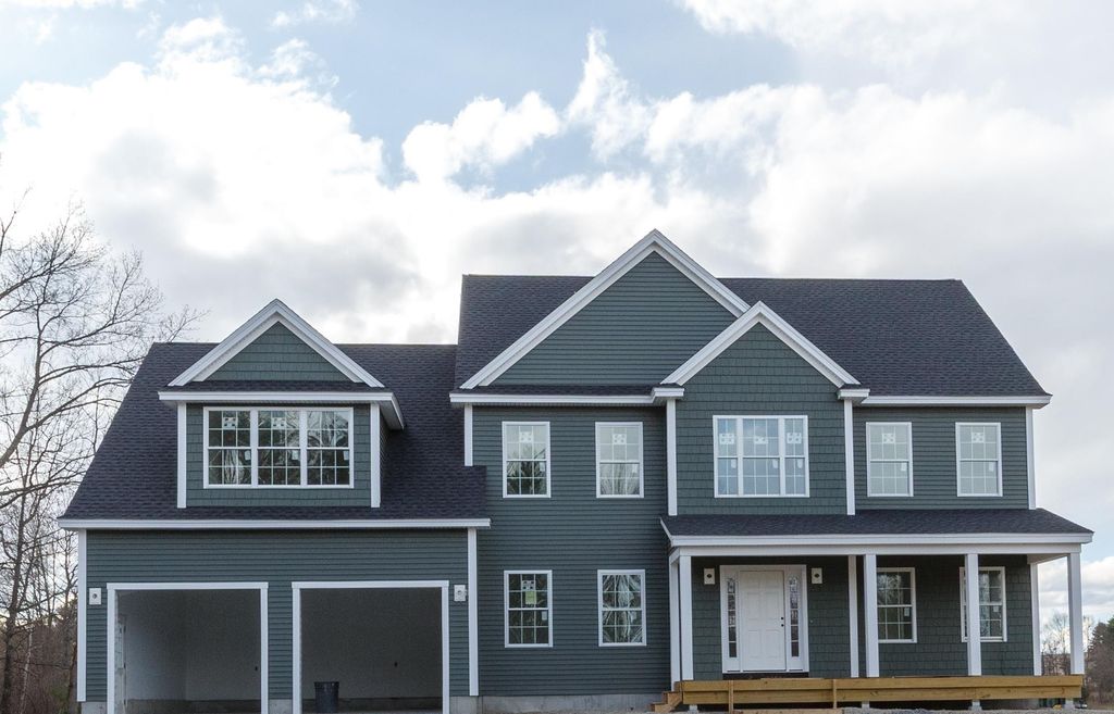 10 Haystack Circle 9-94-11, Pelham, NH 03076