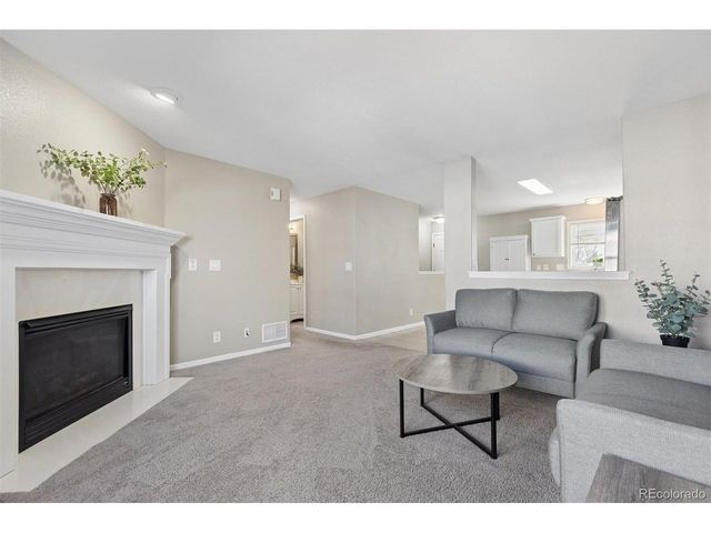 1060 S Perry St, Denver, CO 80219