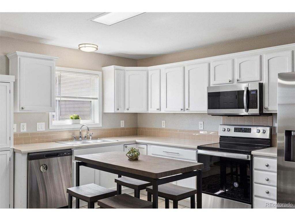 1060 S Perry St, Denver, CO 80219