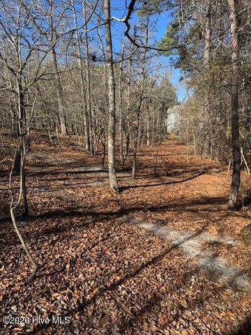 123 James Drive, West End, NC 27376