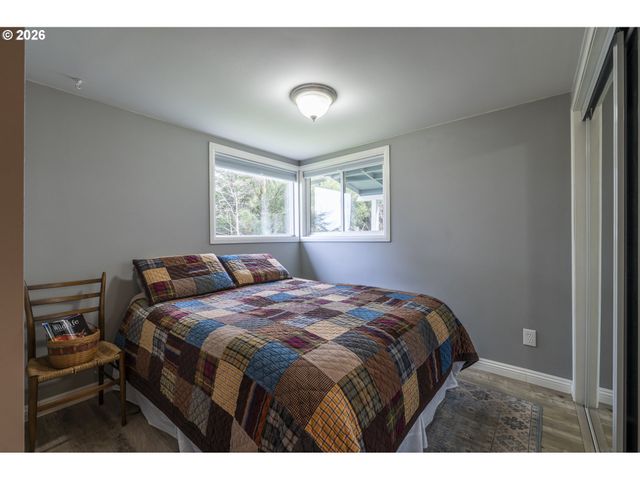 42528 HENSLEY HILL Rd, Port Orford, OR 97465