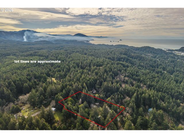 42528 HENSLEY HILL Rd, Port Orford, OR 97465