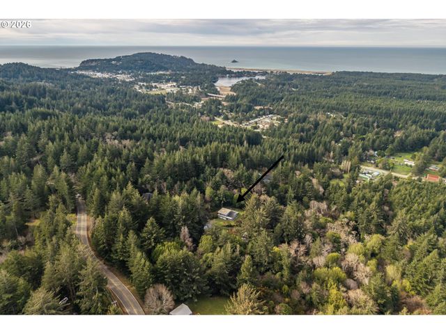 42528 HENSLEY HILL Rd, Port Orford, OR 97465