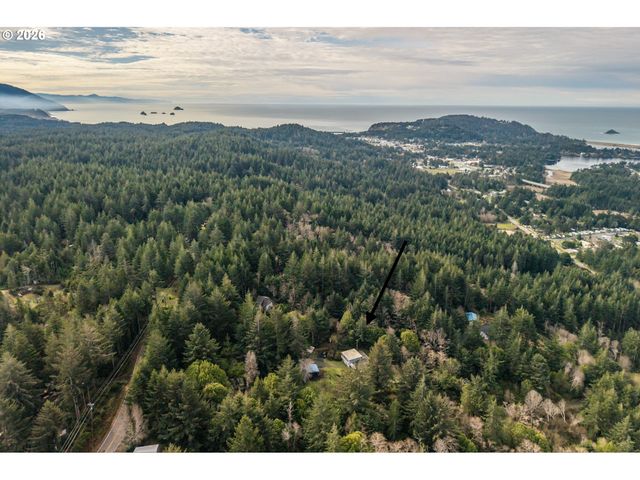42528 HENSLEY HILL Rd, Port Orford, OR 97465