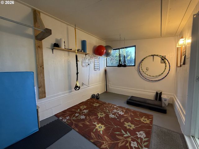 42528 HENSLEY HILL Rd, Port Orford, OR 97465