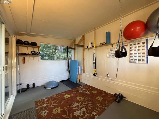 42528 HENSLEY HILL Rd, Port Orford, OR 97465