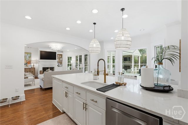 5 Marsh Harbor Drive N, Savannah, GA 31410