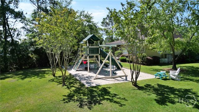 5 Marsh Harbor Drive N, Savannah, GA 31410