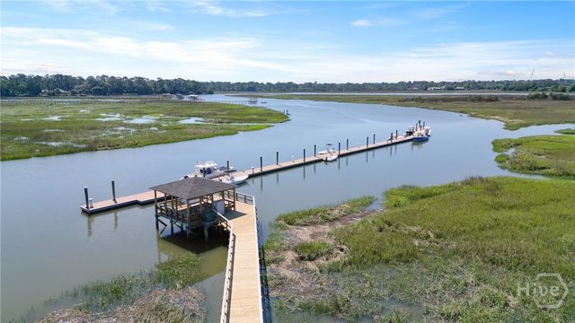 5 Marsh Harbor Drive N, Savannah, GA 31410