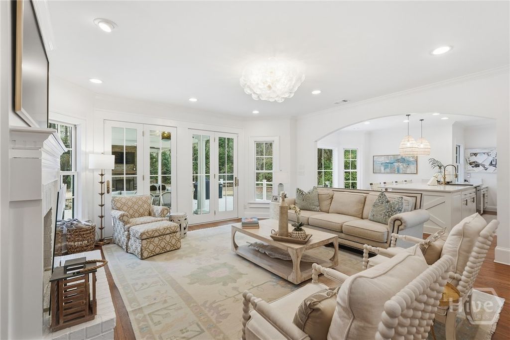 Image 13 of property listing at 5 Marsh Harbor Drive N, Savannah, GA 31410