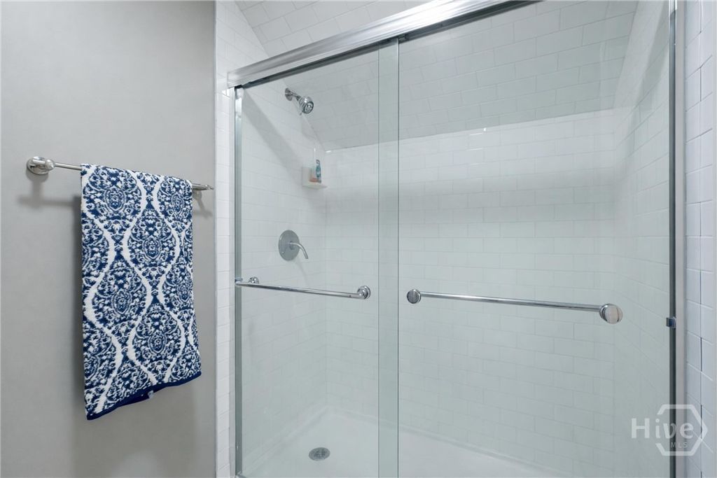 Image 40 of property listing at 5 Marsh Harbor Drive N, Savannah, GA 31410