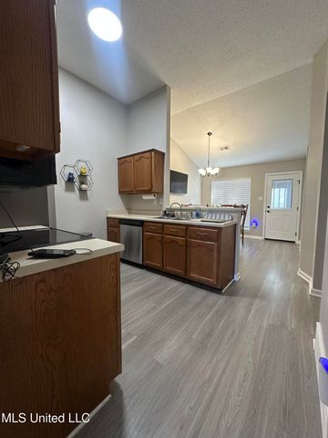 7640 Iris Drive, Southaven, MS 38671