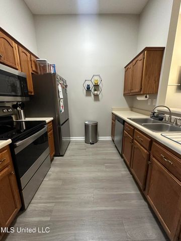 7640 Iris Drive, Southaven, MS 38671