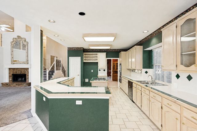 122 Ridgewood Drive, Coppell, TX 75019