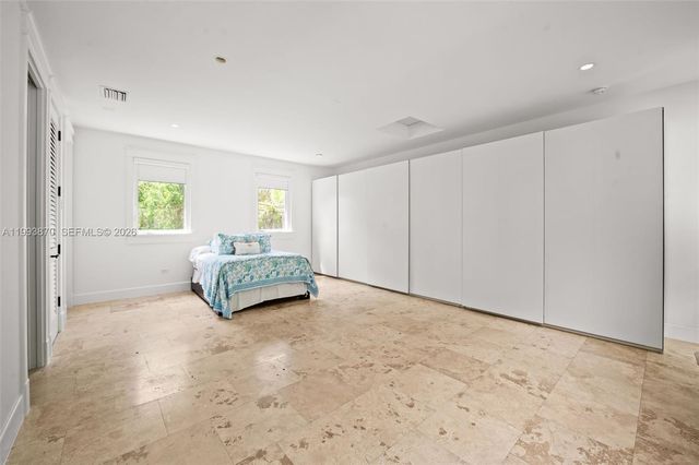 530 Valencia Ave 2, Coral Gables, FL 33134