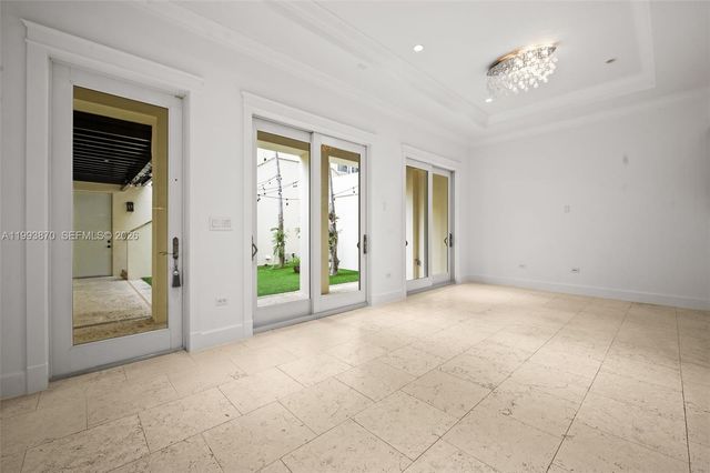 530 Valencia Ave 2, Coral Gables, FL 33134