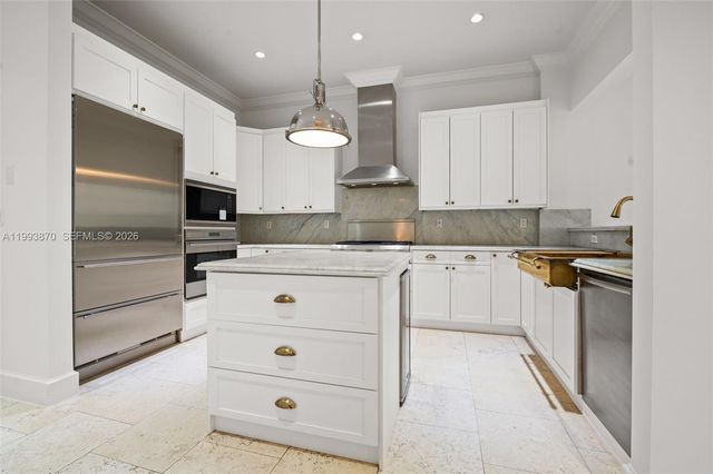 530 Valencia Ave 2, Coral Gables, FL 33134