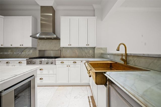 530 Valencia Ave 2, Coral Gables, FL 33134