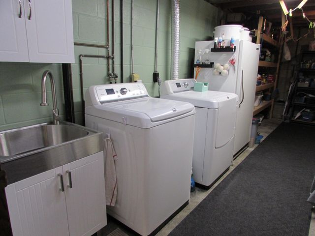 501 S Fairlakes Avenue, Fairmont, MN 56031