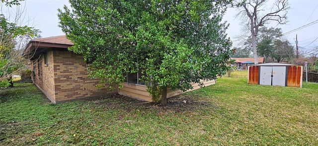 10134 Bretton Drive, Houston, TX 77016