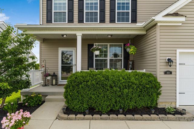 213 Red Oak Pass, Commercial Point, OH 43116