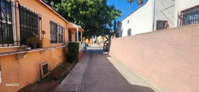 1214 W 85th Street, Los Angeles, CA 90044