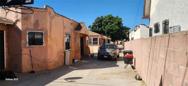 1214 W 85th Street, Los Angeles, CA 90044
