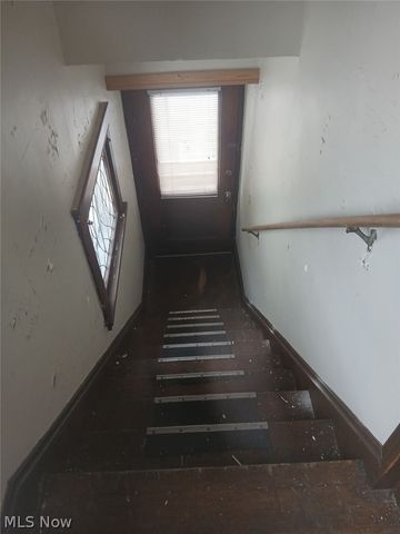 10329 Ignatius Avenue, Cleveland, OH 44111