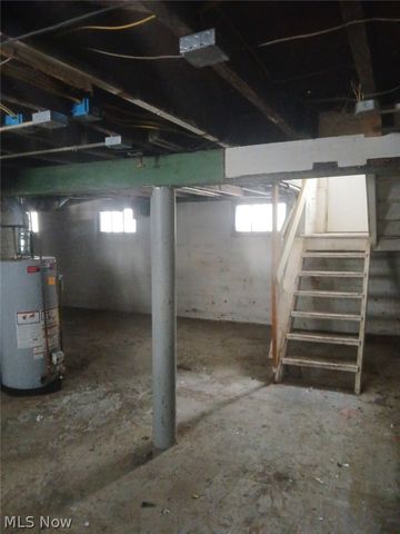 10329 Ignatius Avenue, Cleveland, OH 44111