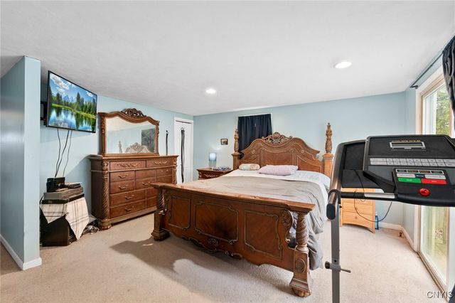 221 Weymouth Road, Syracuse, NY 13205