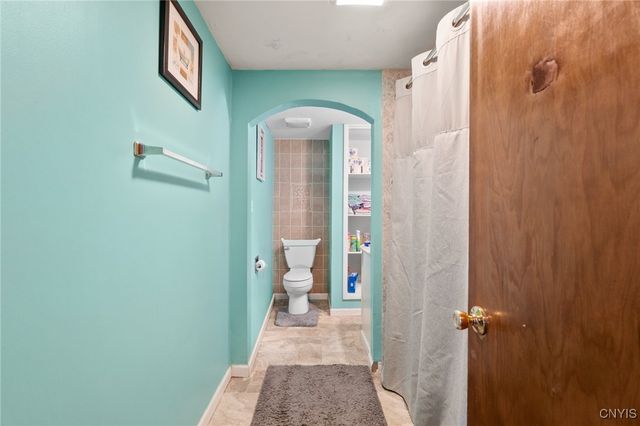 221 Weymouth Road, Syracuse, NY 13205