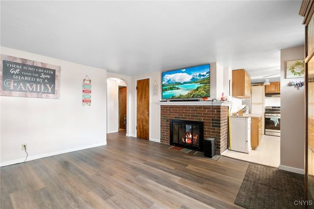 221 Weymouth Road, Syracuse, NY 13205