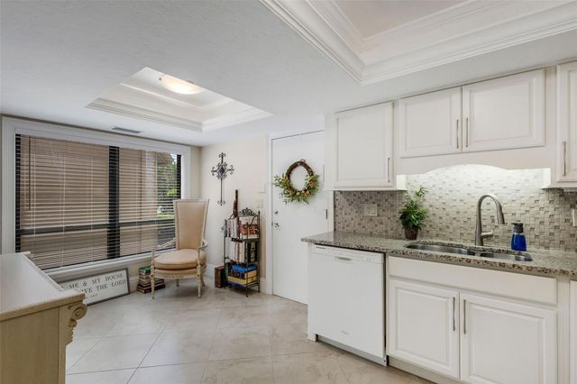 3902 WILSHIRE DRIVE 98, Sarasota, FL 34238
